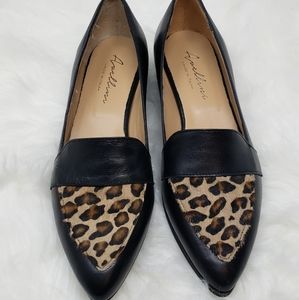 Genuine leather Avellini flats size 6 NEW